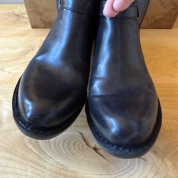 BORN JEM LEATHER ANKLE BOOTS BOOTIES BUCKLE DETAIL SIDE ZIP NIB BLACK 7.5 - Picture 6 of 12